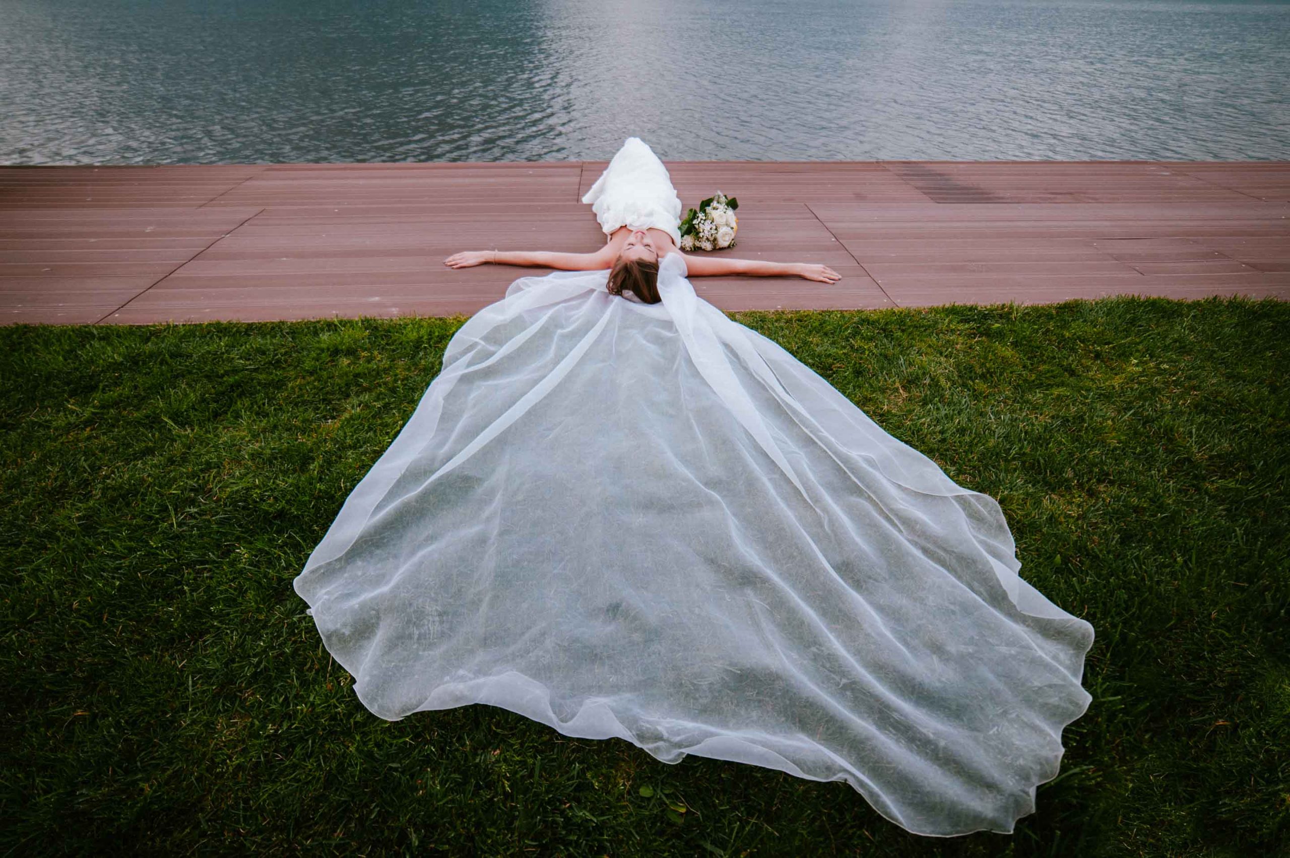 trash the dress at Garda lake - Giuseppe Torretta